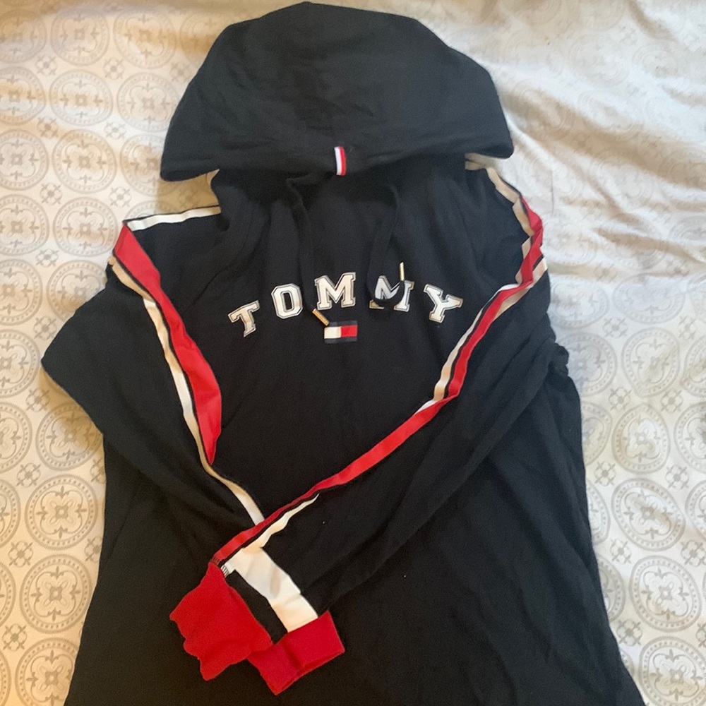 Tommy Hilfiger sweater